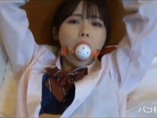 和情趣黑丝女同学玩性爱游戏胯下跪舔j8口活超棒安全期无套抽插骑着猛操操出白浆淫荡浪叫e